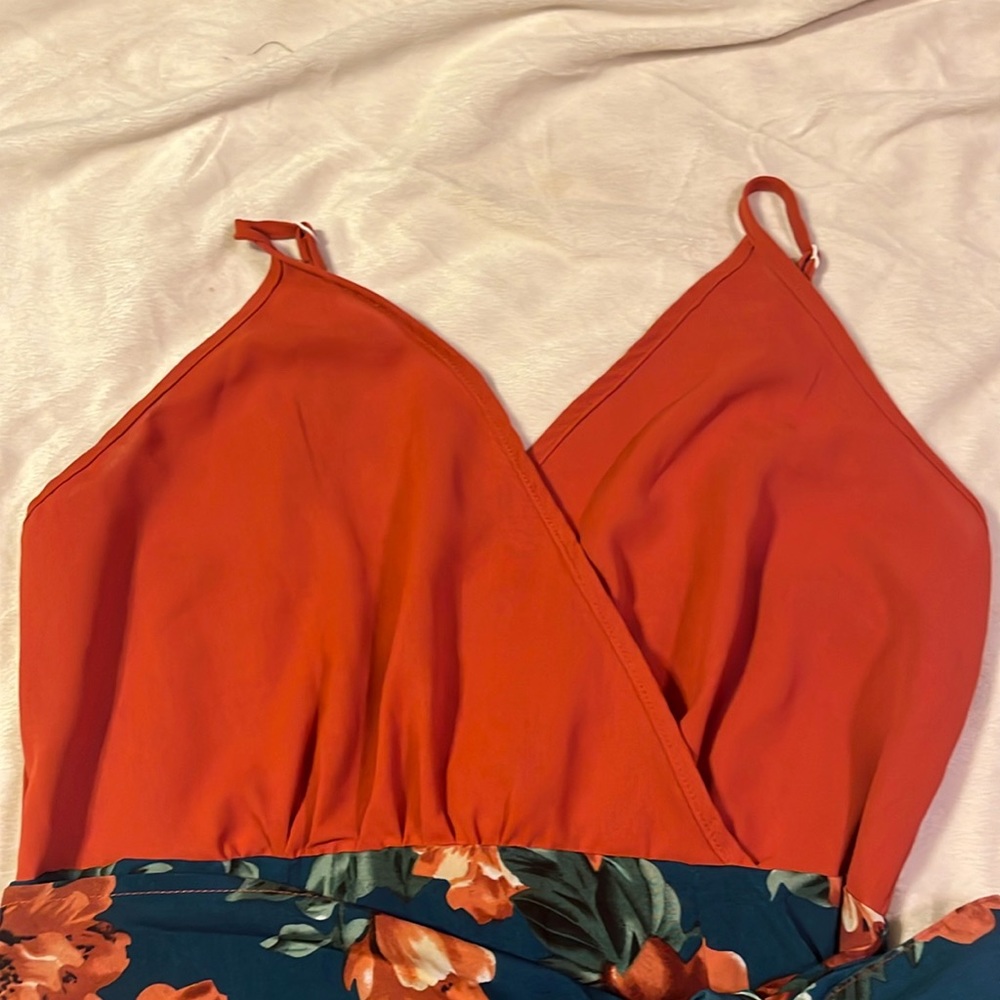 SHEIN Floral Print Knot Side Wrap Hem Cami Dress. Size Medium